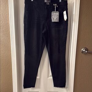 Democracy NWT Women's Black Jeans 16W